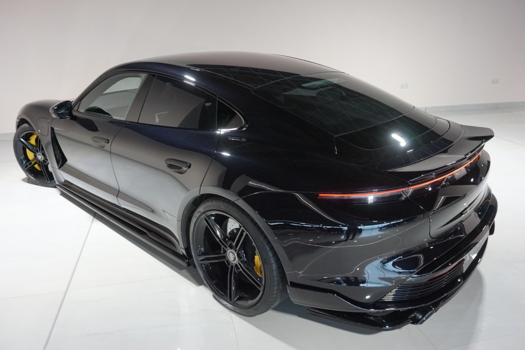 Porsche Taycan Performance Plus 93.4kWh Turbo Saloon 4dr Electric Auto 4WD (680 ps)